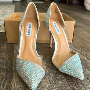 Steve Madden stiletto -size 8 - very festive for upcoming holidays